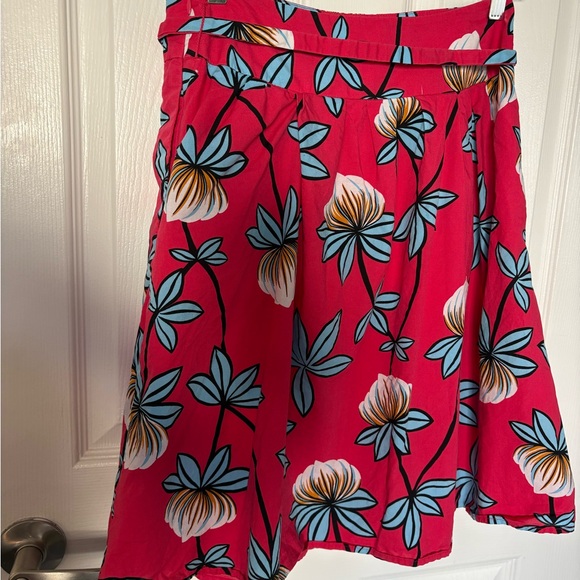 Ann Taylor Factory Floral Skirt - Picture 2 of 4